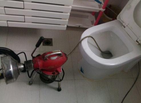 重庆：冷柜噪音大的常见原因及维修方案